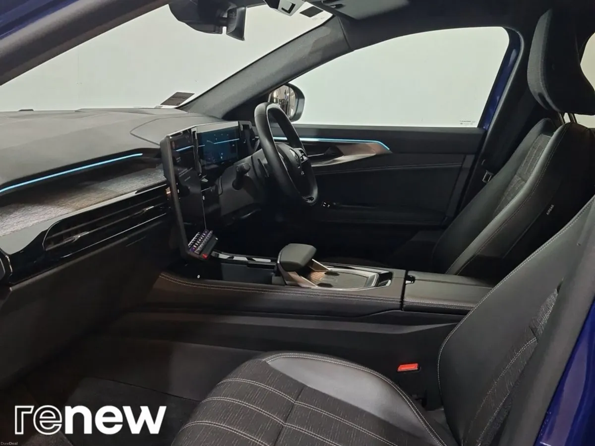 Renault Austral techno full hybrid E-Tech 200 Auto - Image 5