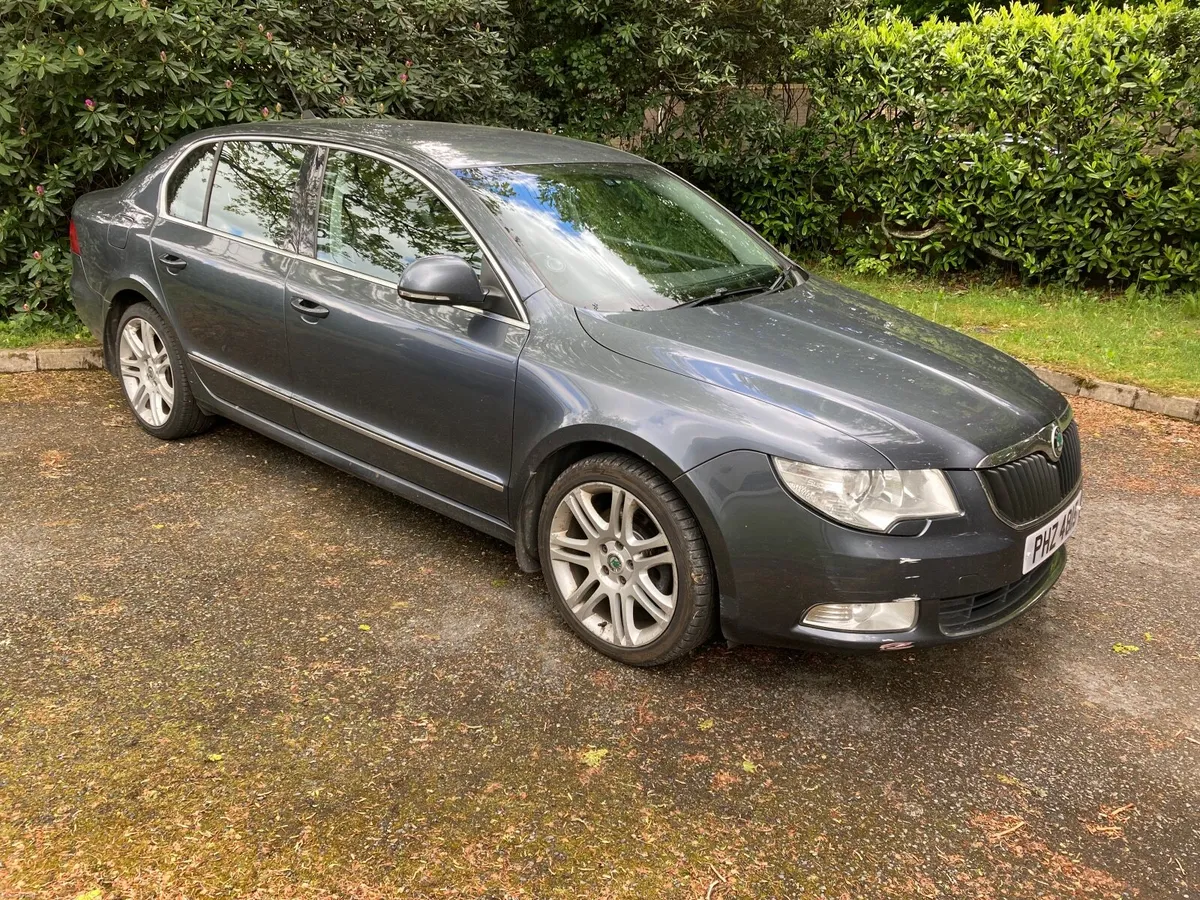 Skoda Superb 2009 - Image 2