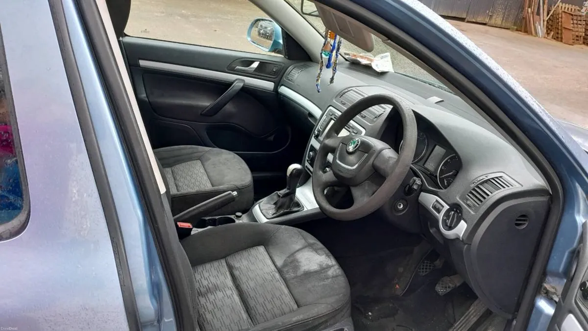 Skoda octavia 1.6 diesel engine S - Image 2