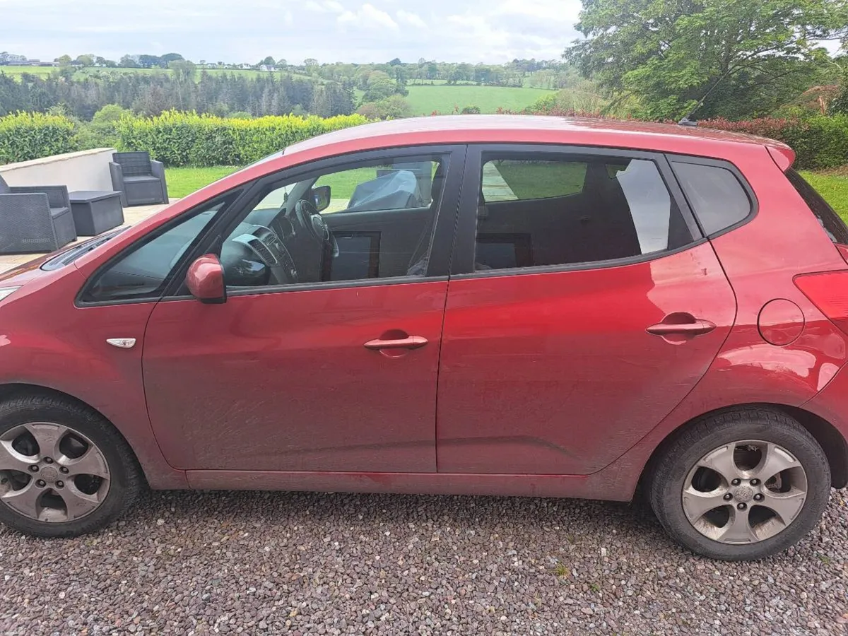 Car - Image 3