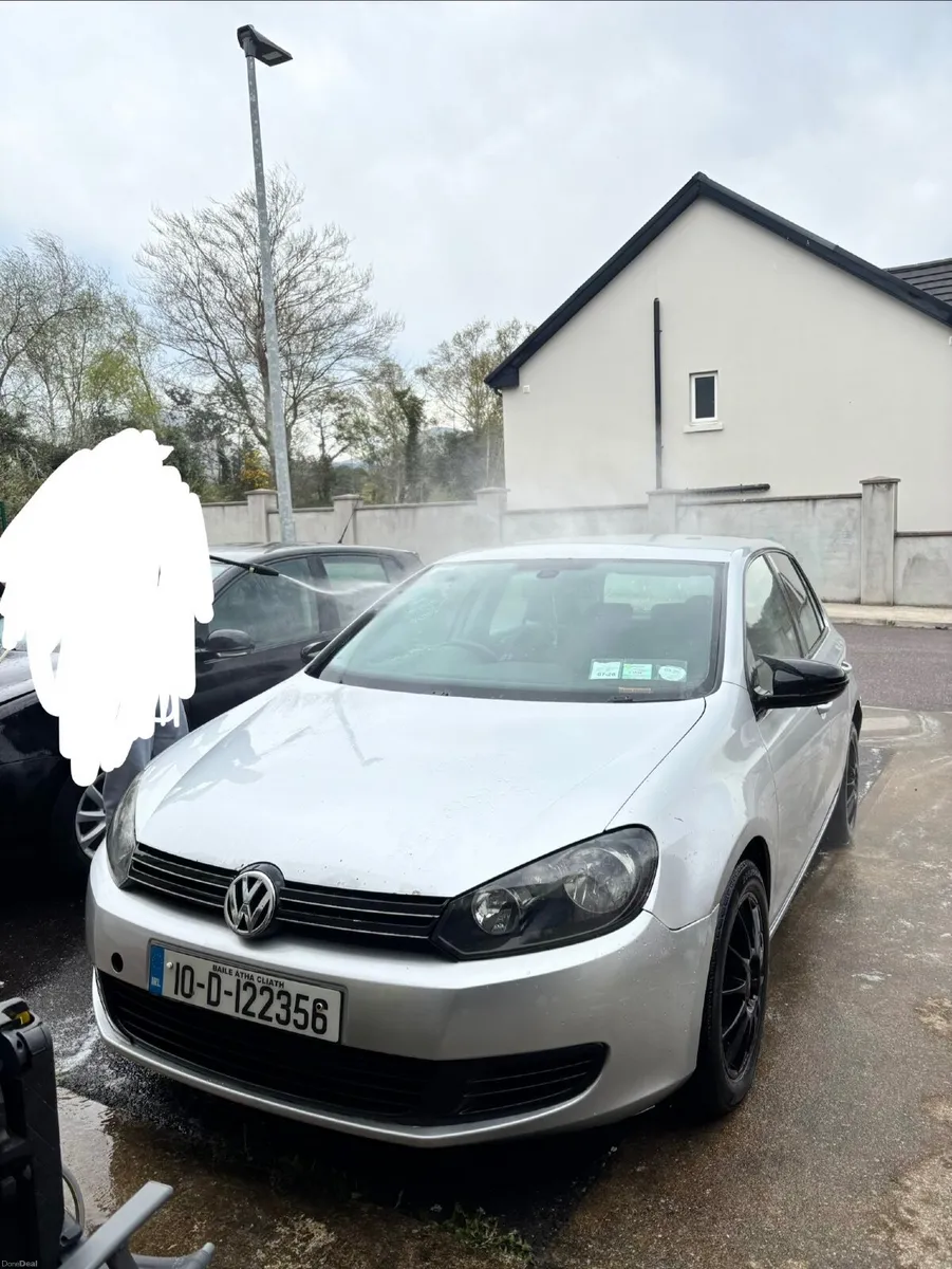 Volkswagen Golf 2010 - Image 1