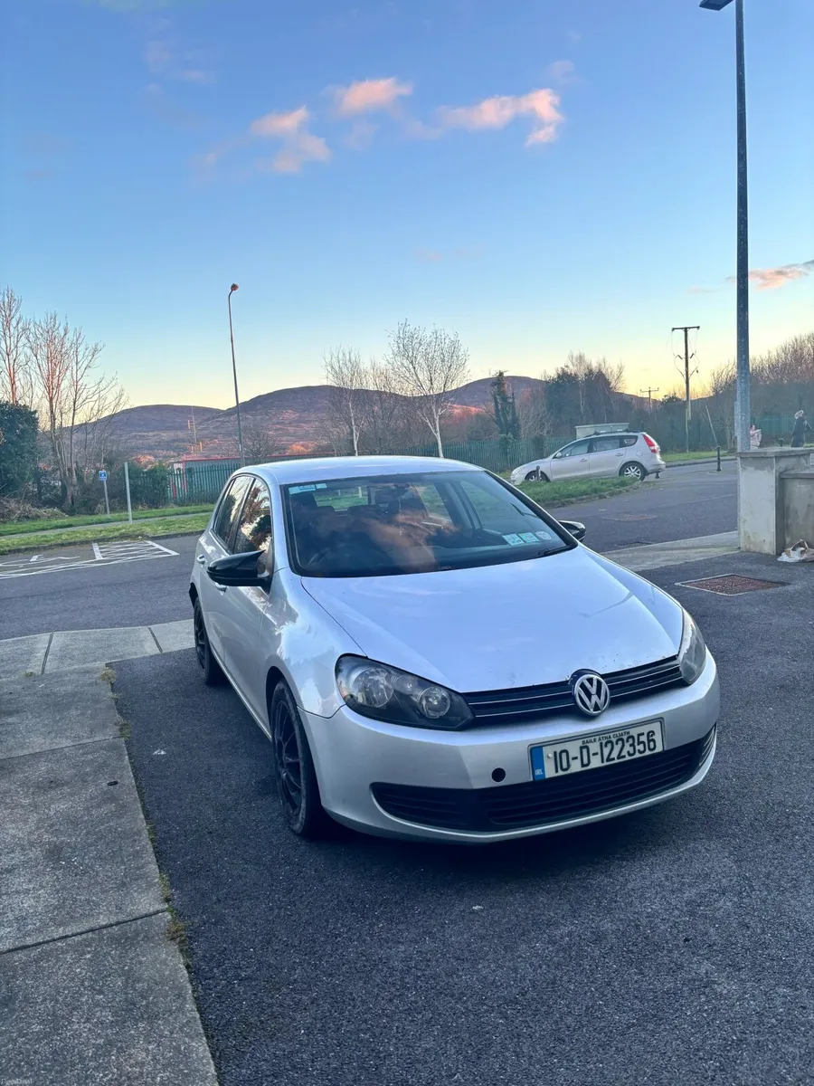 Volkswagen Golf 2010 - Image 3