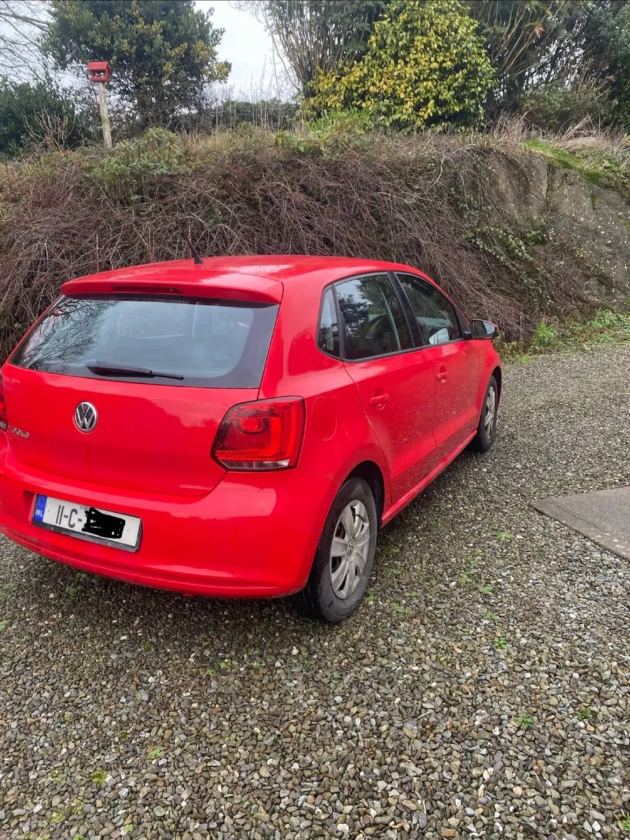 Volkswagen Polo 2011 - Image 2