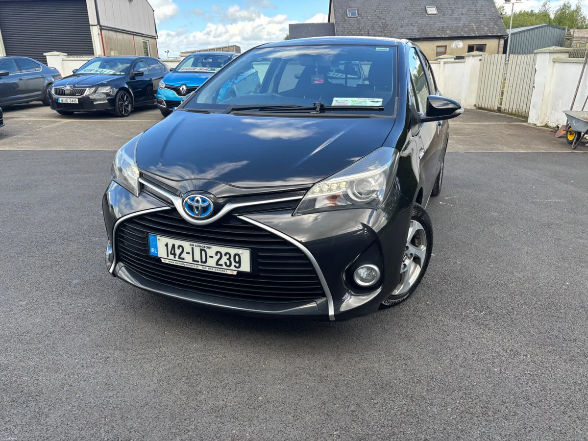 Toyota Yaris 2014 hybrid automatic - Image 1