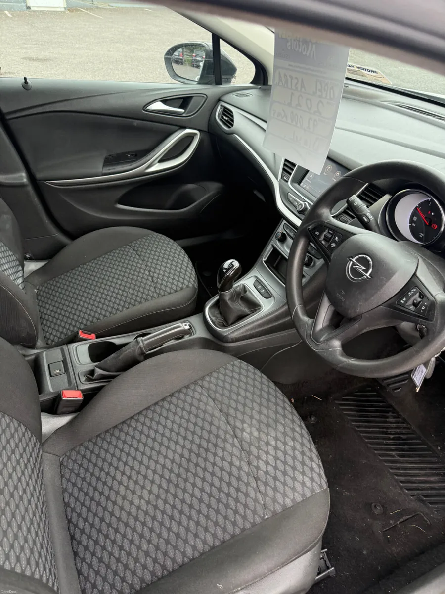 Opel Astra 2021 - Image 4