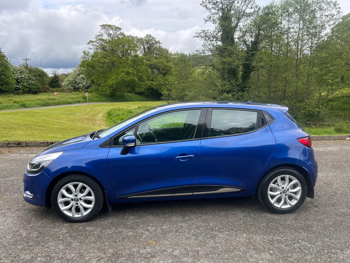 Renault Clio 2018, low mileage , cheap insurance - Image 2