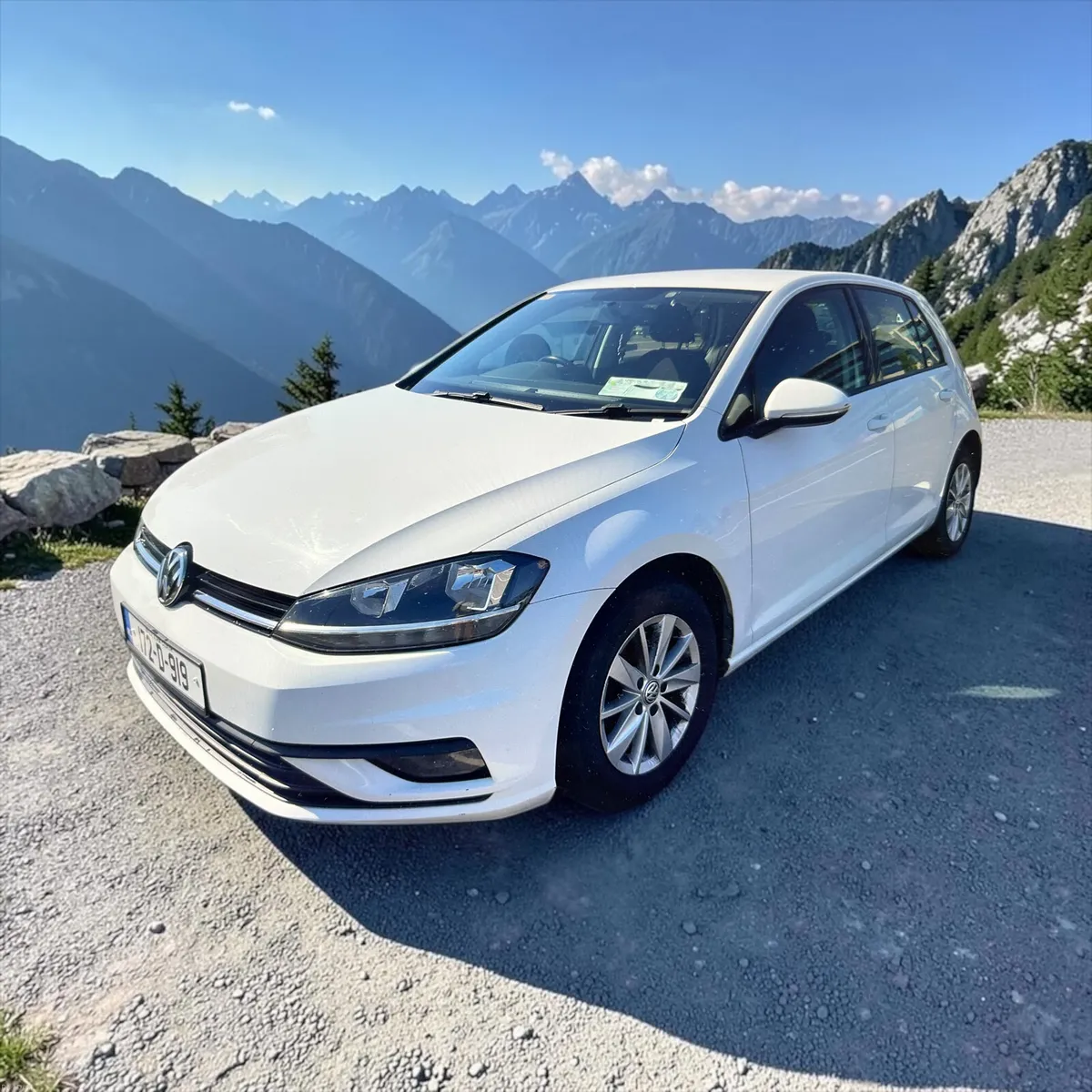 2017 Volkswagen Golf 1.6 TDI 5DR 115HP Trendline - Image 1