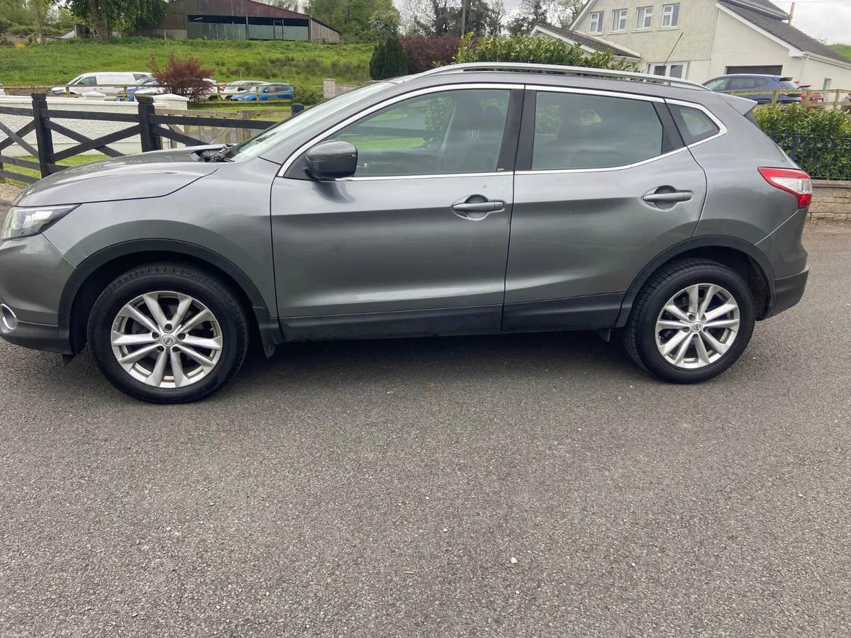 Nissan Qashqai 1.2 Sv Automatic - Image 3