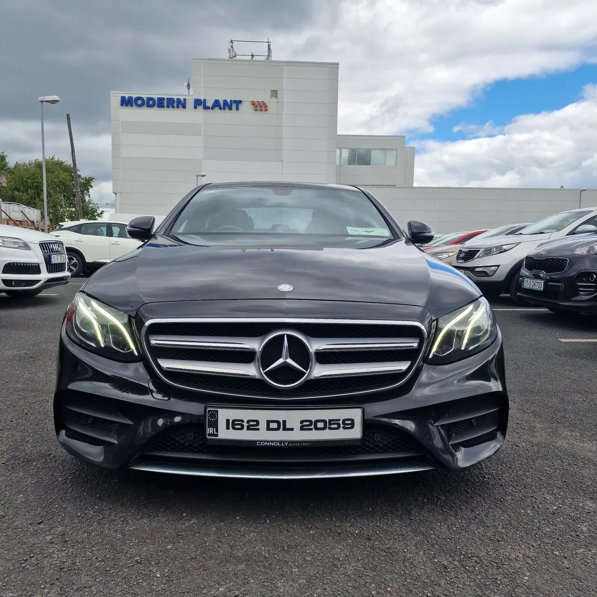 Mercedes-Benz E-Class 2016 Amg Line Low miles - Image 2