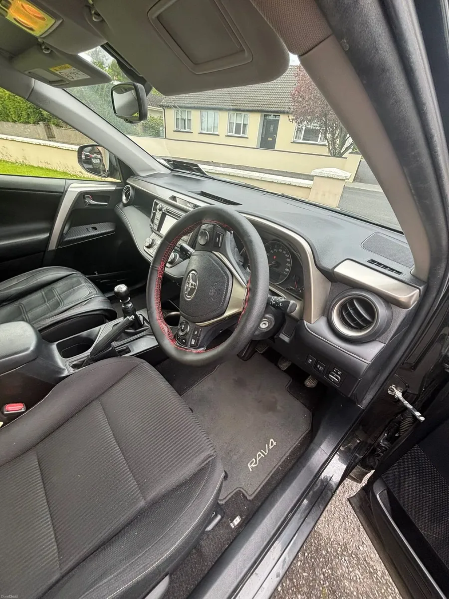 Toyota RAV4 2015 - Image 4