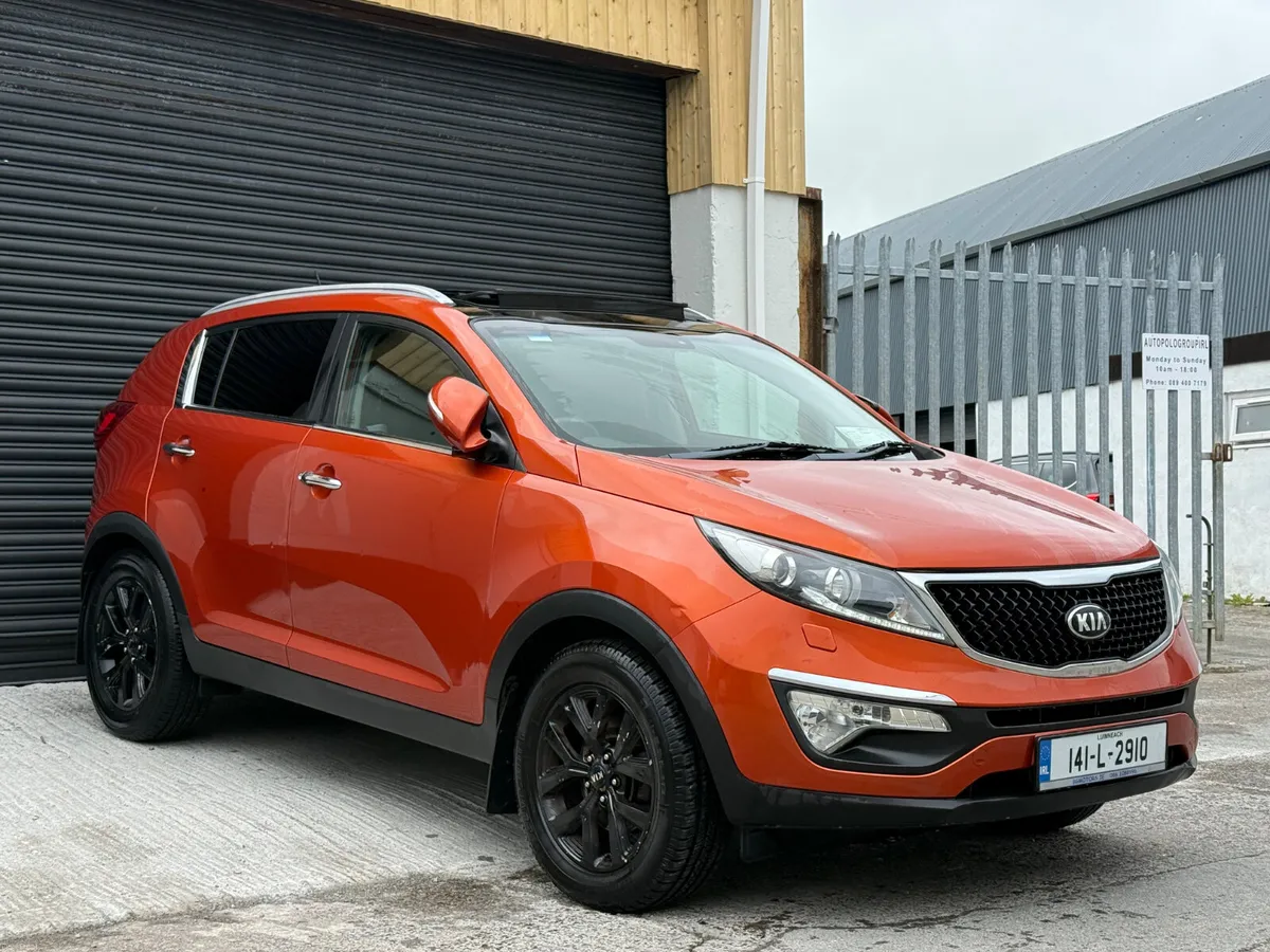 Kia Sportage (141)  LOW KM - TOP SPEC - SUN ROOF - Image 2