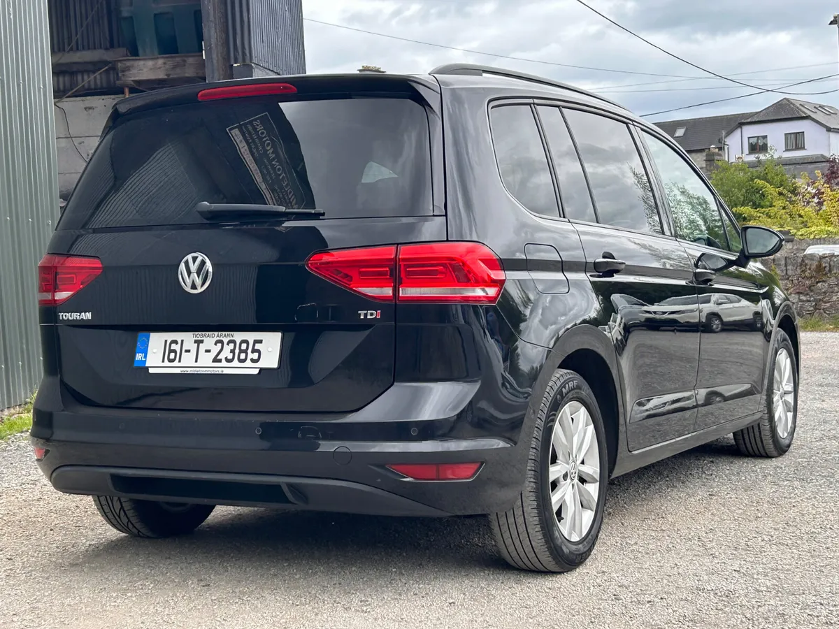 Volkswagen Touran 2016 7 seater Automatic - Image 4