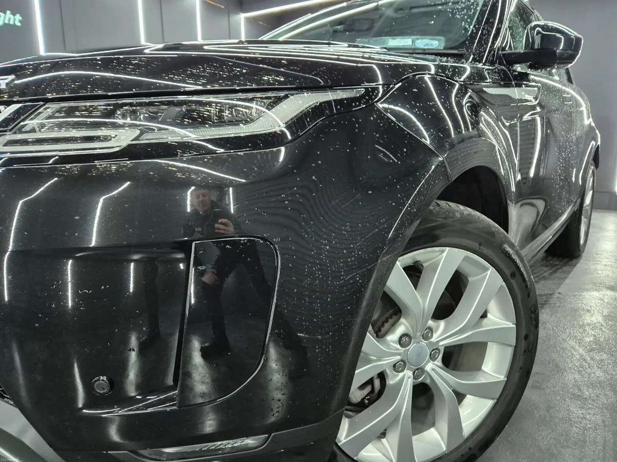 Land Rover Range Rover Evoque 2022 - Image 2