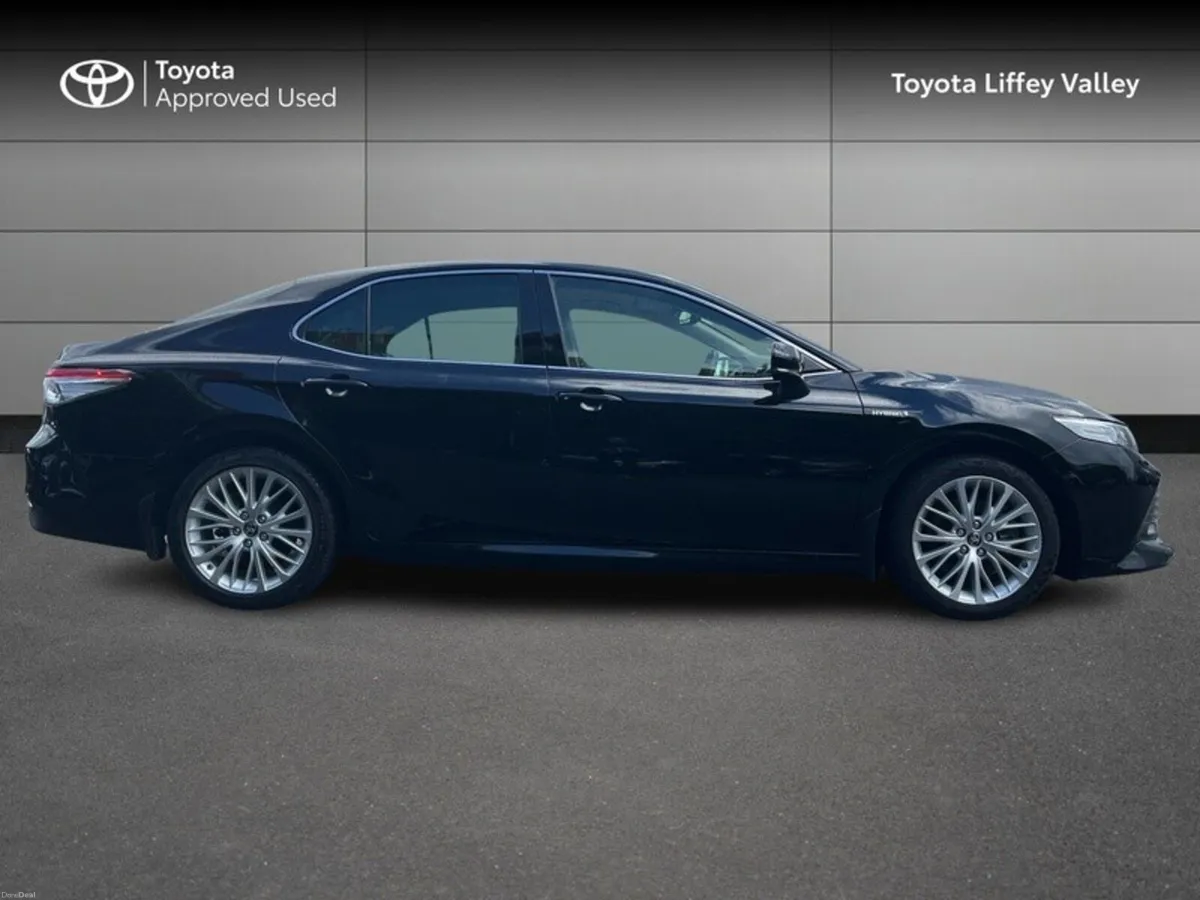 Toyota Camry CAMRY HYBRID PLATINUM - Image 3