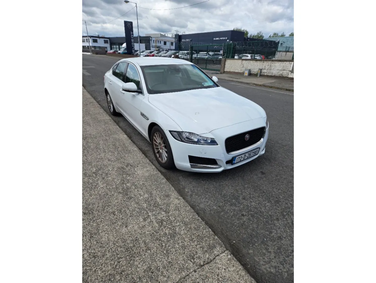 Jaguar XF 2.0 D PRESTIGE 180PS 4DR// RECENT TIMNG - Image 2