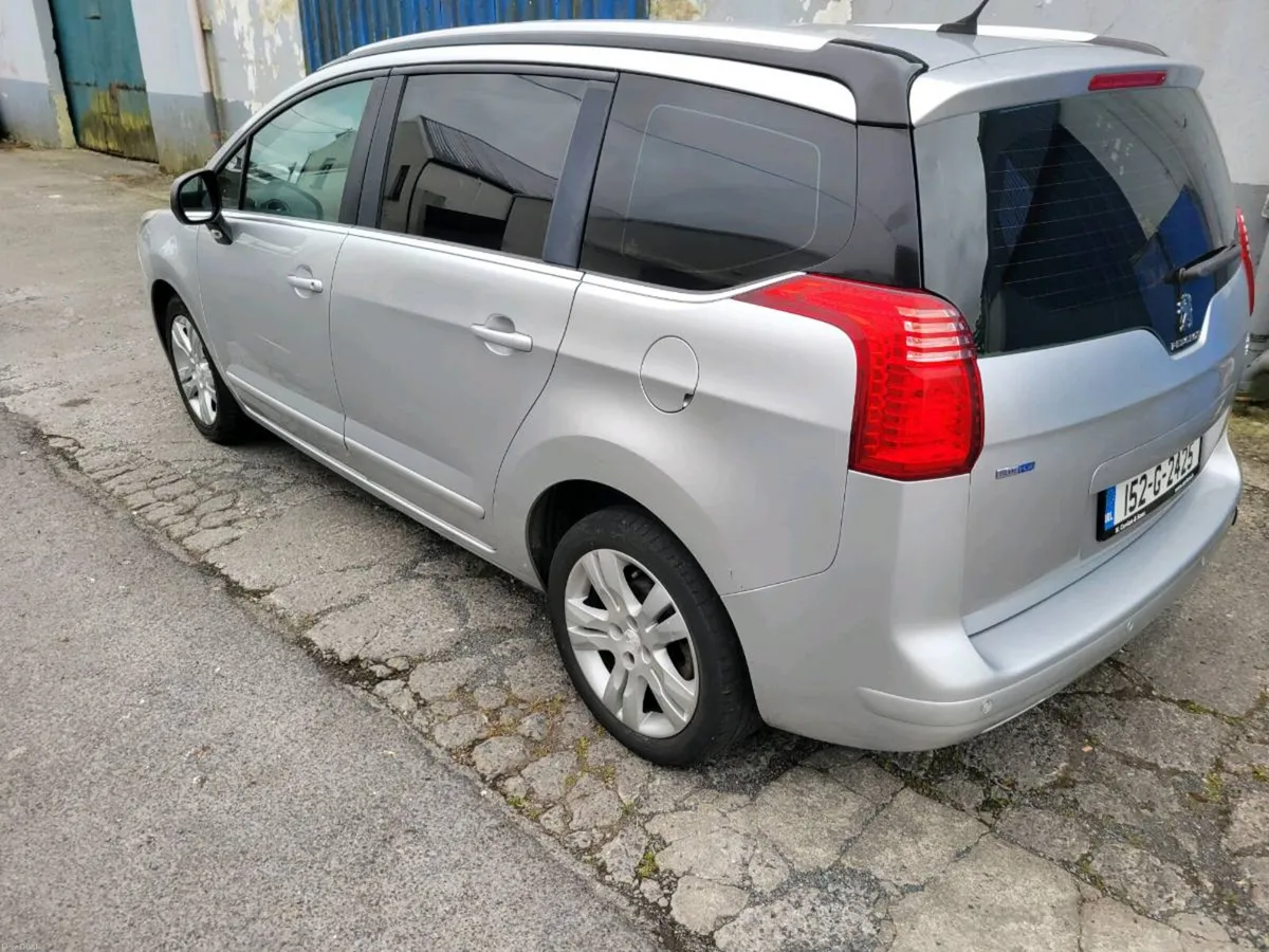 Peugeot 5008 - Image 2