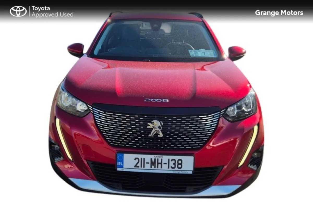 Peugeot 2008 1.2 PETROL ALLURE 5DR - Image 5