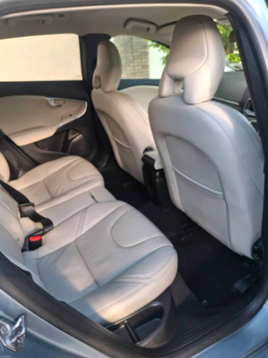 2018 VOLVO V40 MOMENTUM 2.0DIESEL NCT 01/2028 * - Image 6
