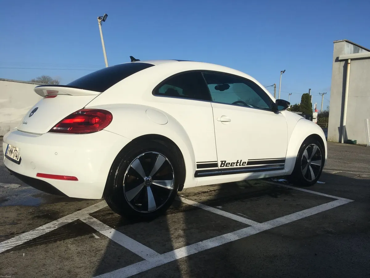 Volkswagen Beetle 2016 - Image 3
