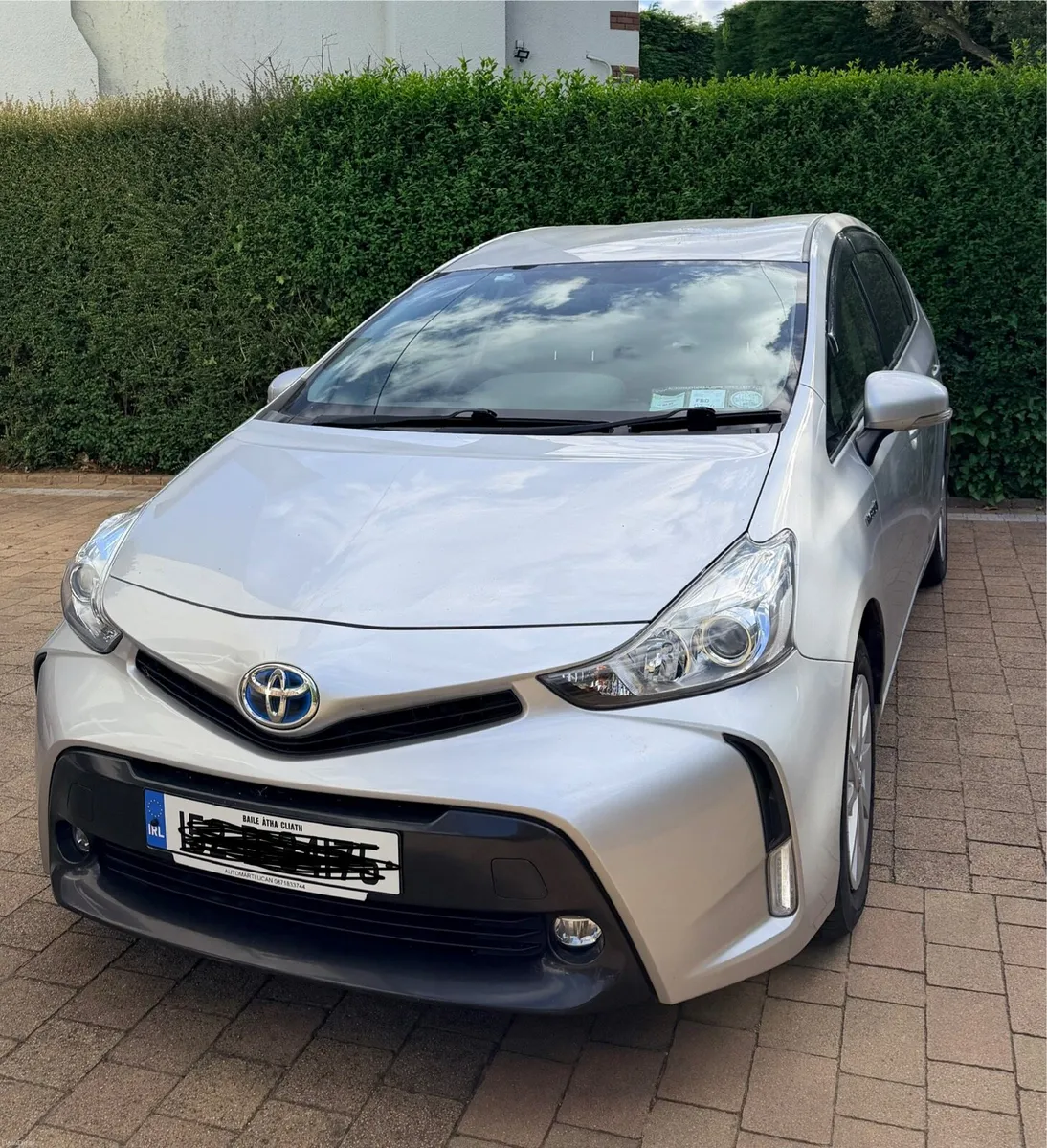 Toyota Prius Alpha 7 seater - Image 1
