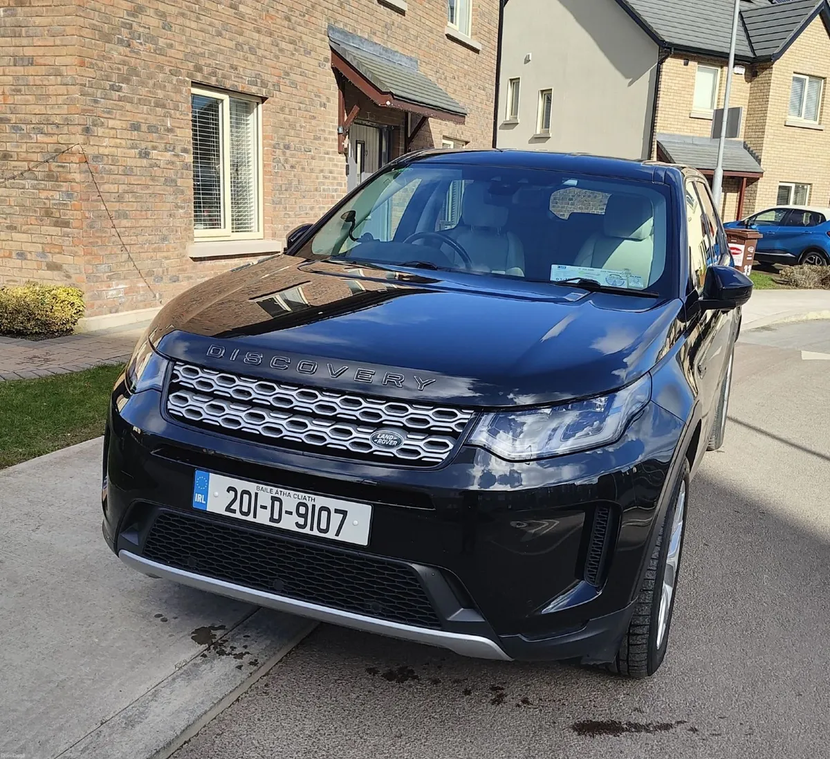 Land Rover Discovery Sport 2020 | 7 Seater | Mint* - Image 2