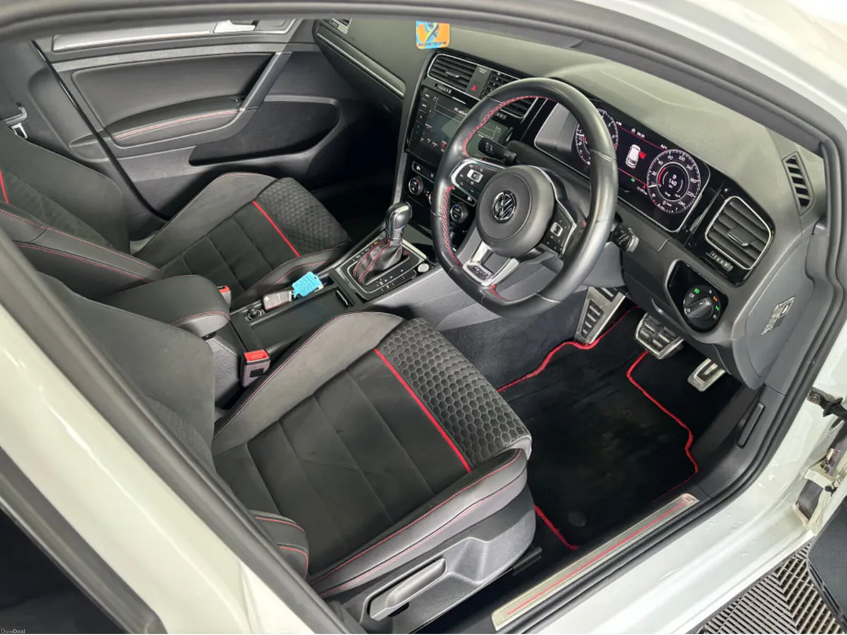 Volkswagen Golf VOLKSWAGEN GOLF GTI PERFORMANCE DS - Image 6