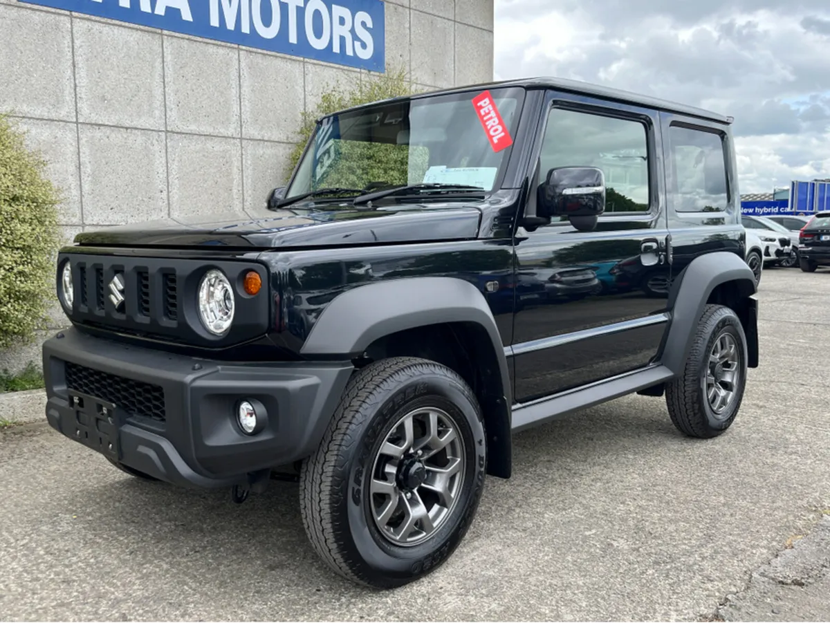 Suzuki Jimny SIERRA 4 SEAT MANUAL 1.5 PETROL //HIG - Image 5