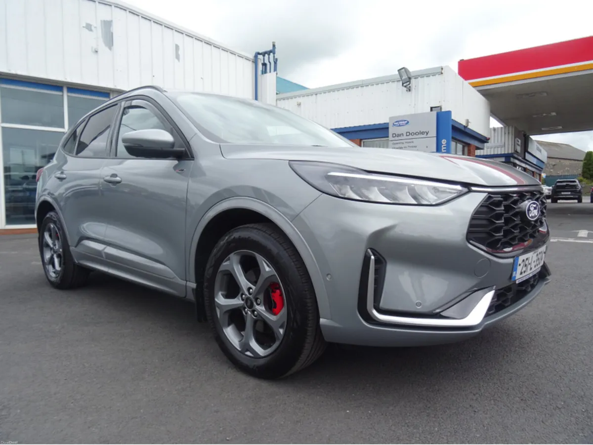 Ford Kuga 2.5 5DR AUTO ST-LINE X - Image 1