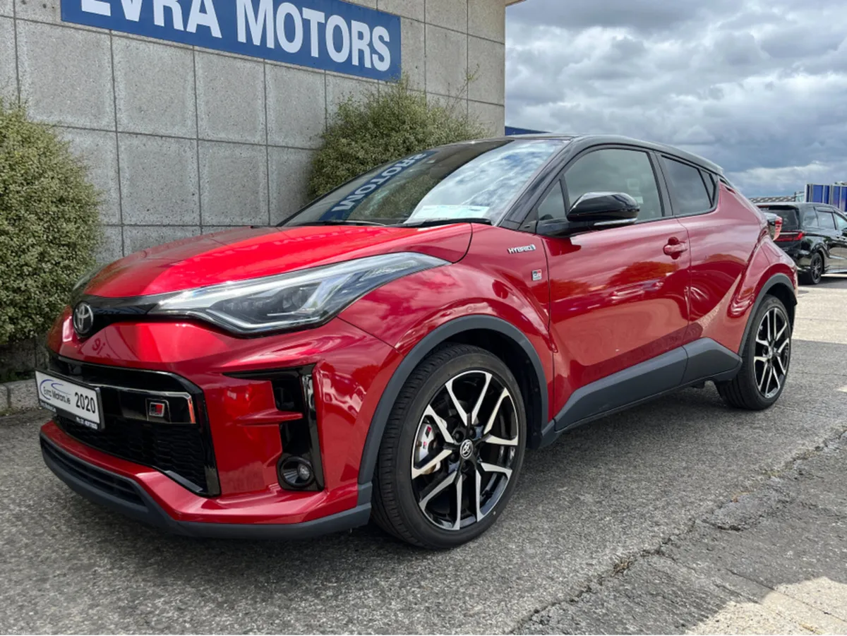 Toyota C-HR AUTOMATIC HYBRID 1.8 PETROL //HIGH SPE - Image 5