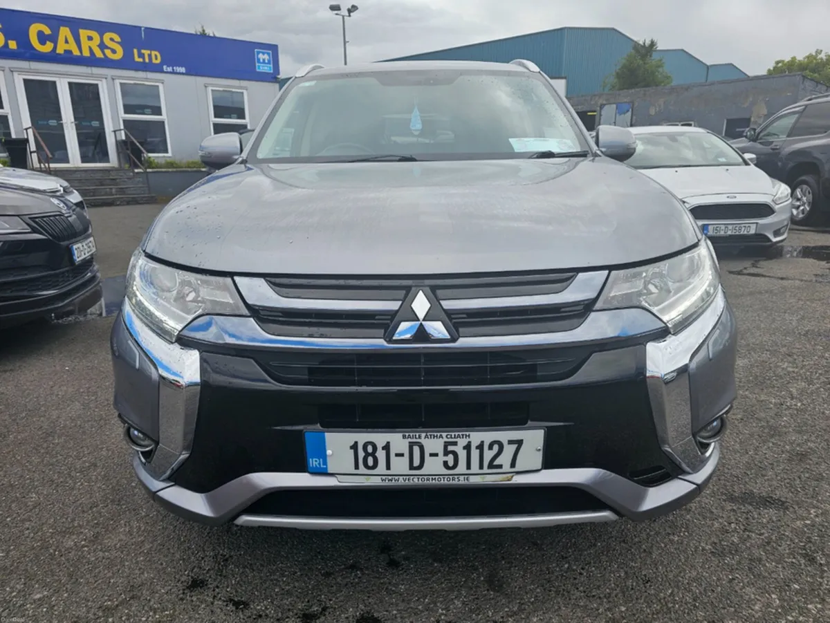 Mitsubishi Outlander 2.0 PHEV ** AUTOMATIC ** HALF - Image 3