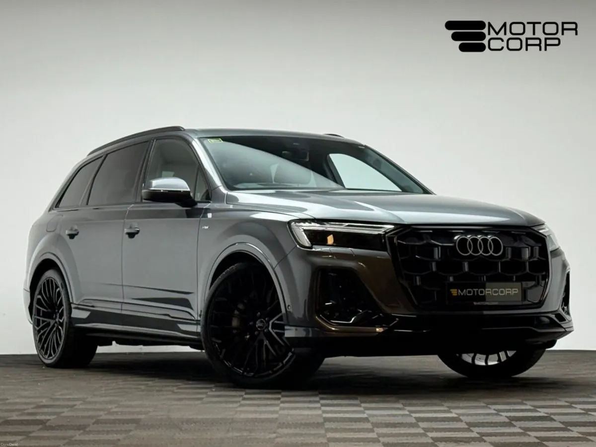 Audi Q7 S LINE 55 TFSI E QUATTRO - Image 1
