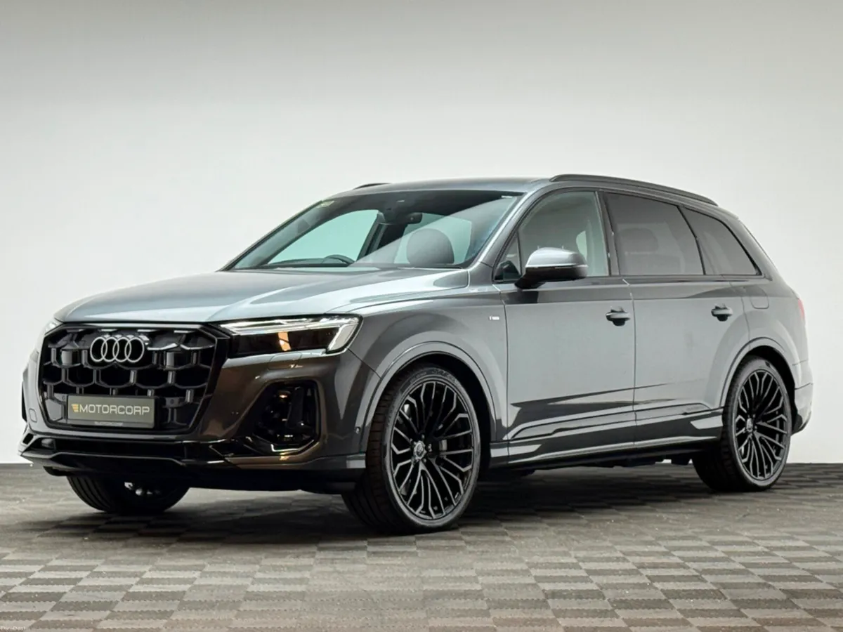 Audi Q7 S LINE 55 TFSI E QUATTRO - Image 3