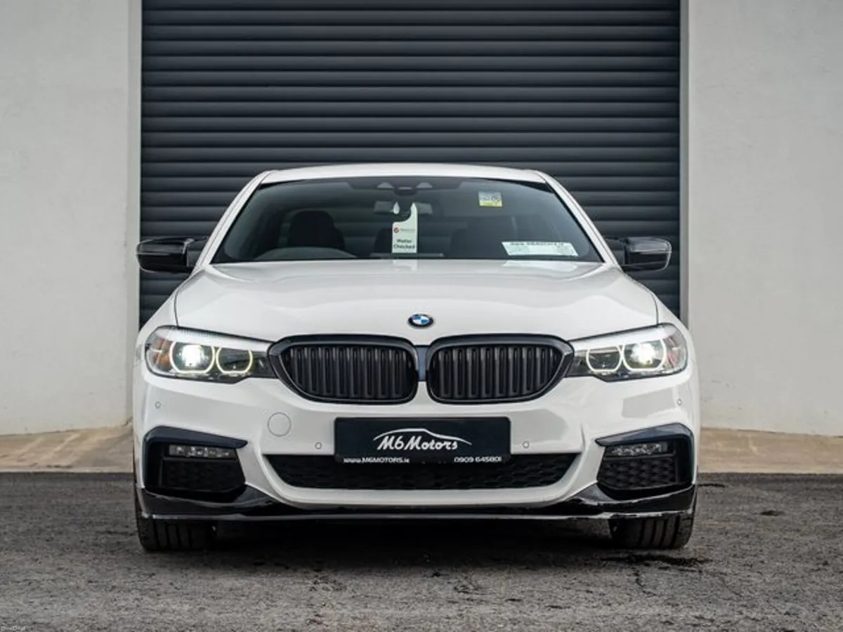 BMW 5-Series 520D M SPORT - Image 2