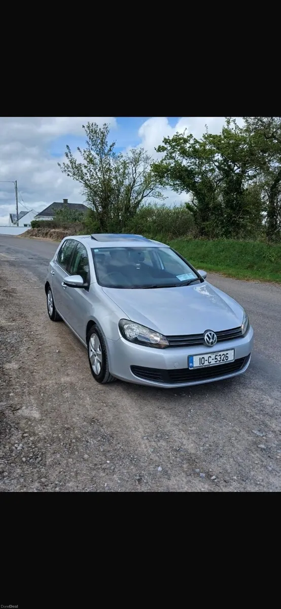 Volkswagen Golf 1.2 Petrol automatic - Image 3