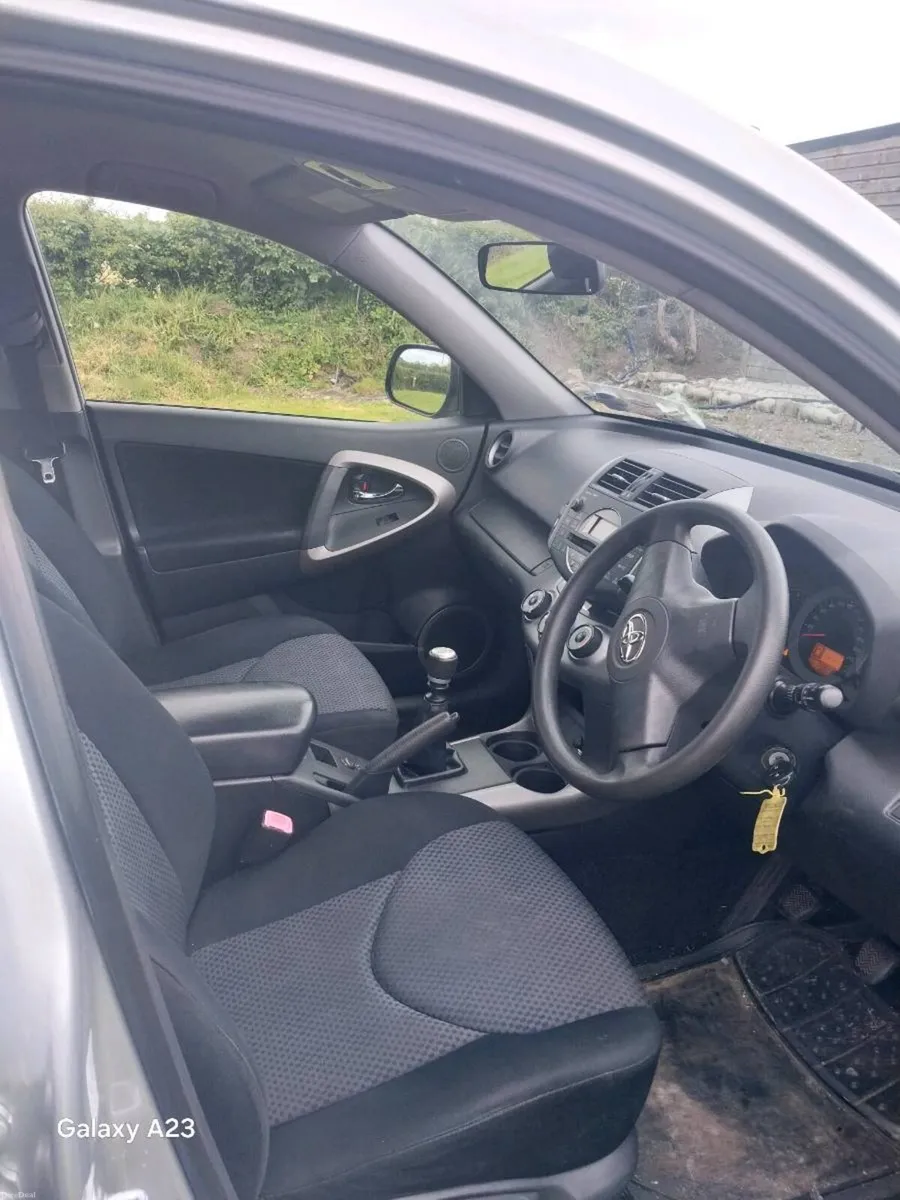 Toyota rav4 - Image 4