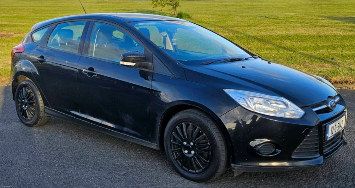 2012 ford focus read add - Image 1
