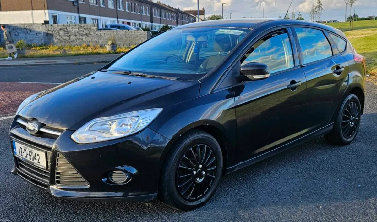 2012 ford focus read add - Image 2