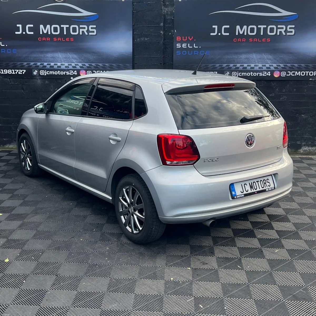 2010 VW Polo (Automatic) - Image 4