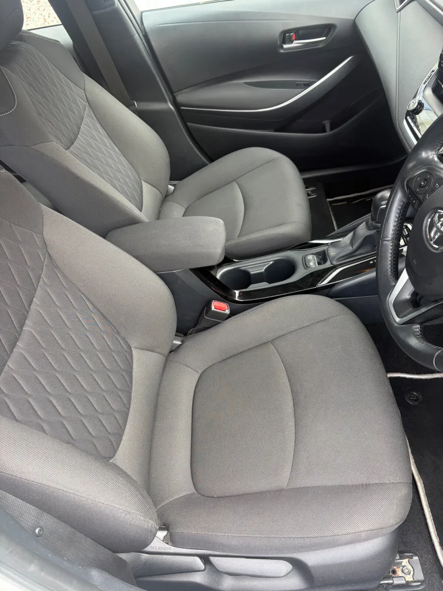 Toyota Corolla 2021 1.8 Hybrid Private Low Miles - Image 4