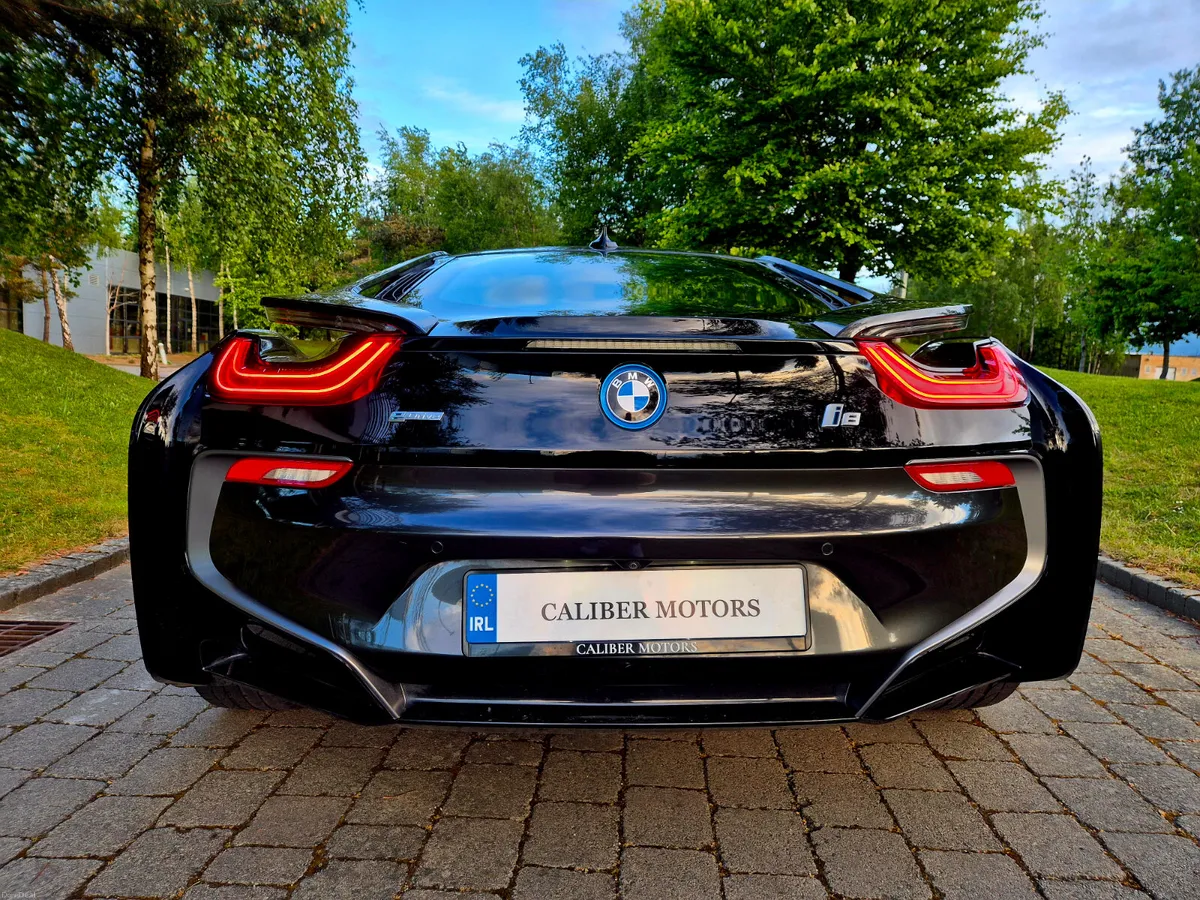 BMW i8 COUPE 362BHP AWD - Image 4