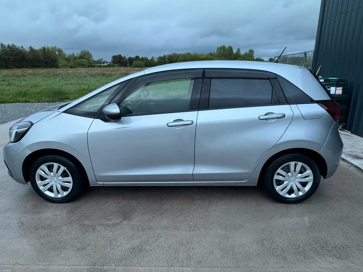 Honda FIT 2020 LOW KMS - Image 4