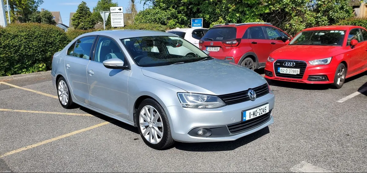 Volkswagen Jetta 2011 1.6 TDI - Image 4