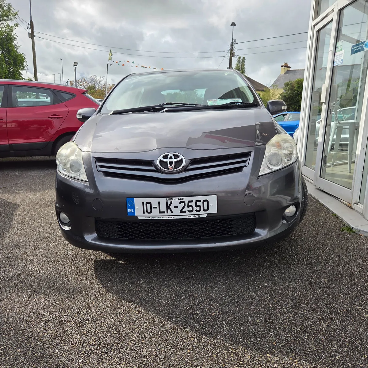 Toyota Auris 2010 1.33 Luna 5DR - Image 2