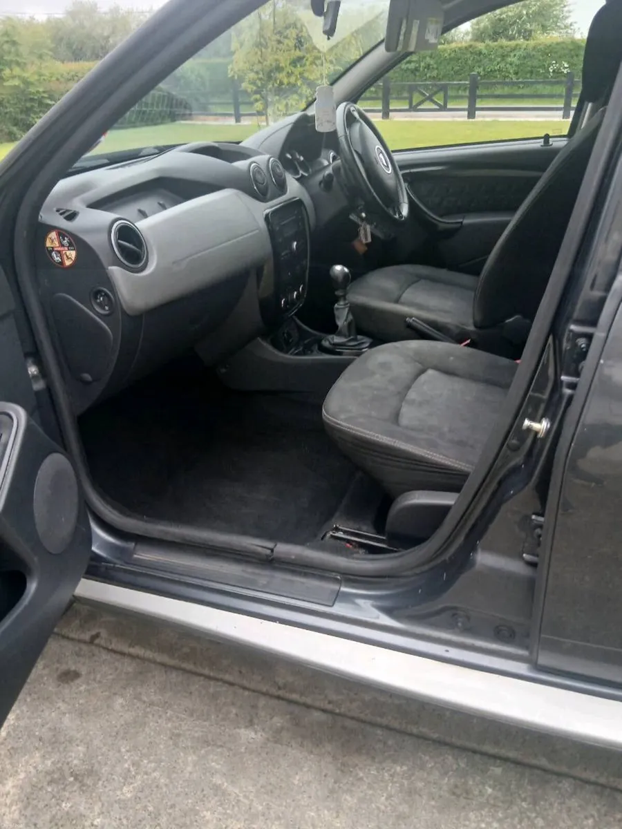 Car - Image 6