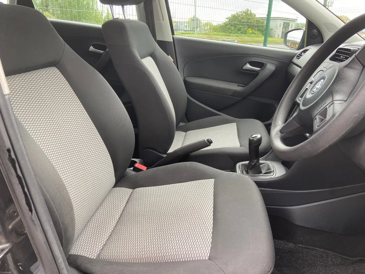 2011 VOLKSWAGON POLO 1.2 PETROL MANUAL - Image 4