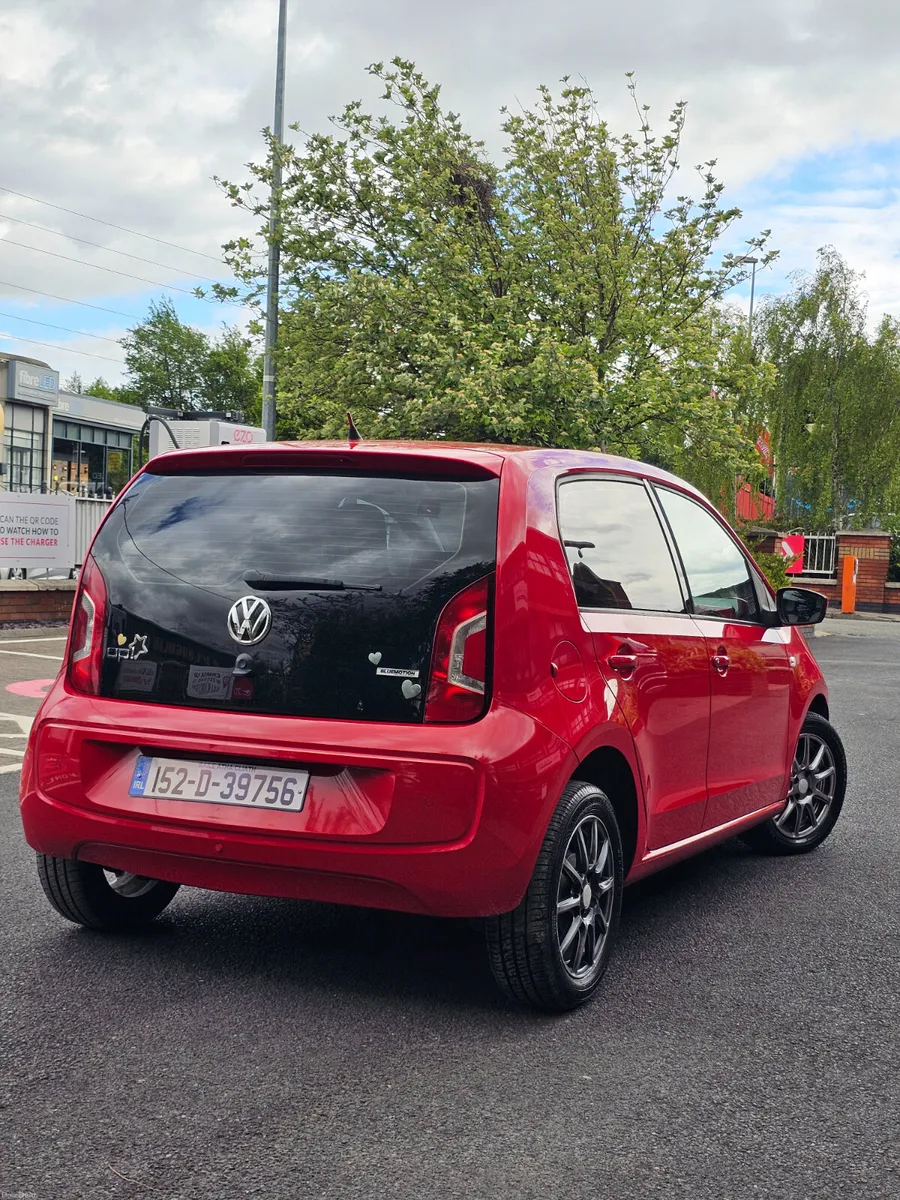 Volkwagen Up  Automatic 2015 - Image 3