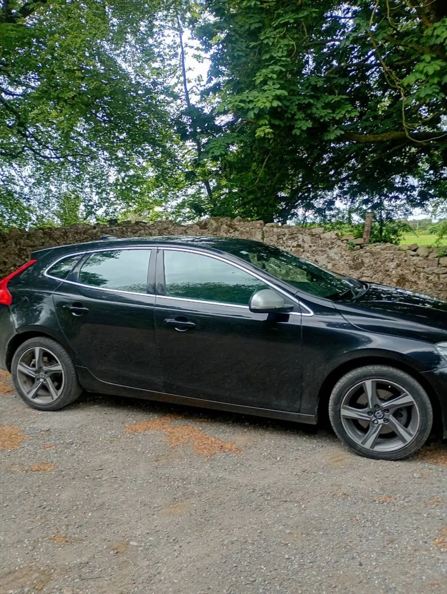 Volvo V40 - Image 3