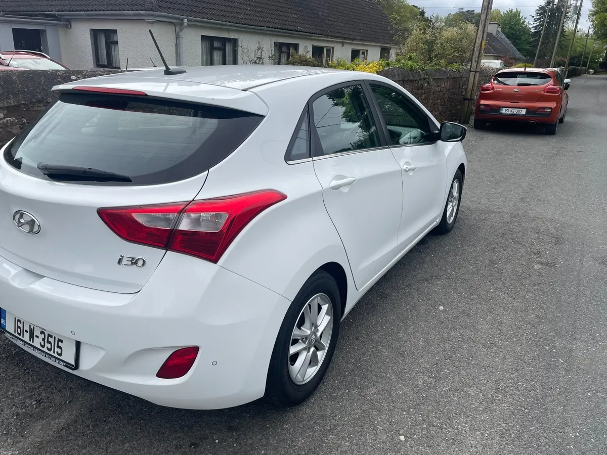 Hyundai i30 SE Nav 1.6 D 2016 - Image 4