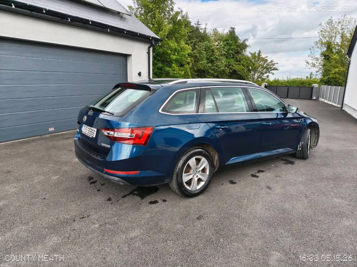 Skoda Superb 2017 1.6 TDI Automatic - Image 3