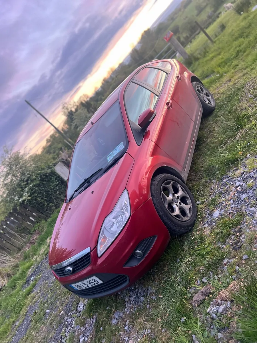 08 Ford Focus - Image 4